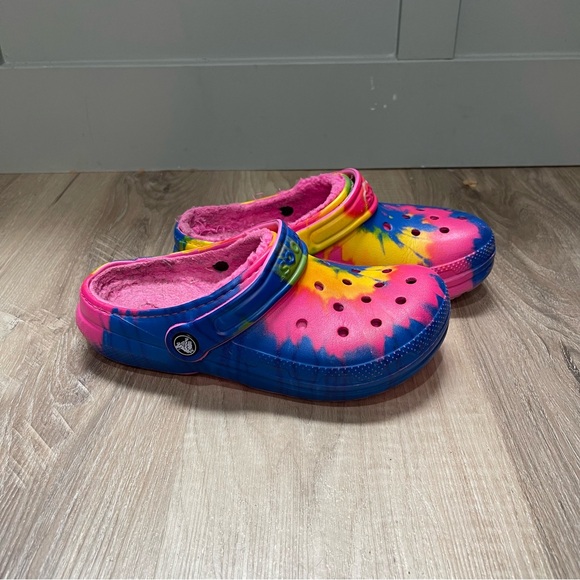 Crocs tie dye slip on shoes junior kids size 3 - Picture 1 of 5